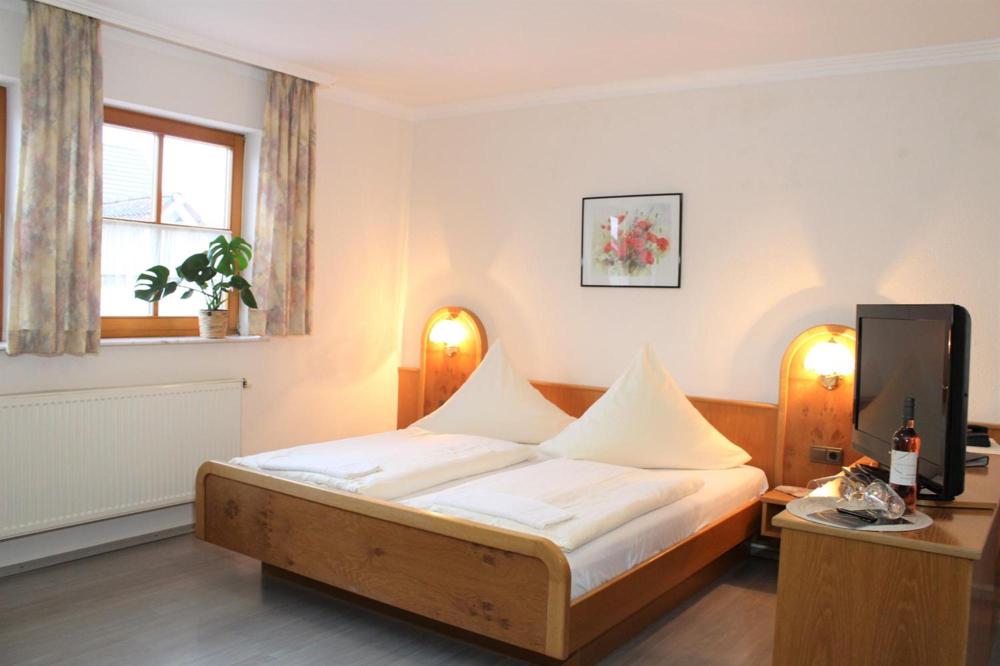 Winzerhotel Kinges-Kessel Morstadt Εξωτερικό φωτογραφία